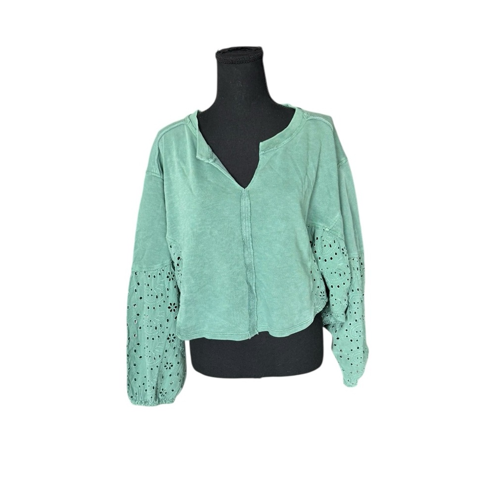 Pilcro Anthropologie Green Eyelet Sleeve Boho Cottagecore Balloon Sleeve Crop